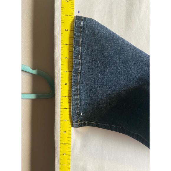 Not Your Daughter's Jeans Straight Leg Women's 16P Medium Wash Denim, Lift/Tuck - Picture 5 of 6